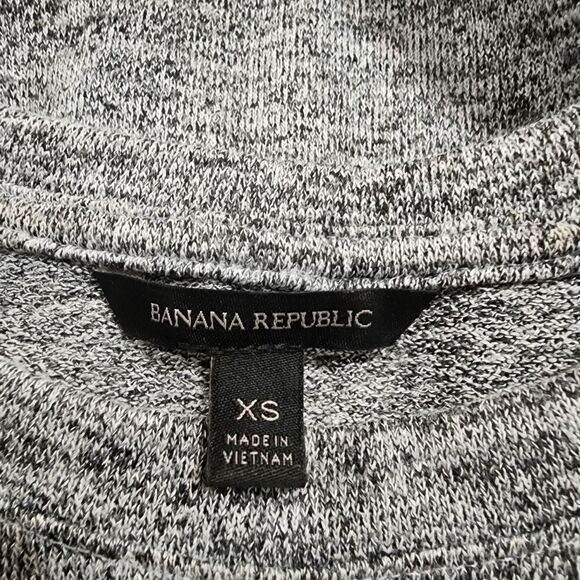 Banana Republic Gray Knit Sleeveless Top (XS) - Picture 5 of 5